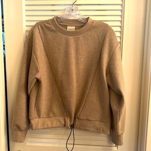 Varley Arleta sweatshirt size small. Color is chestnut marl. Worn less than 3x.